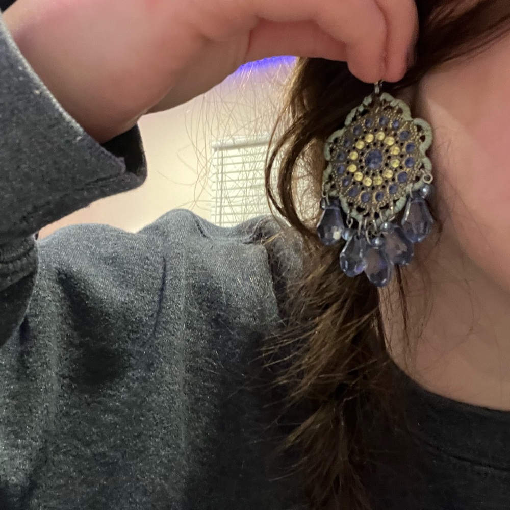 Unique earrings - Picture 3 of 5